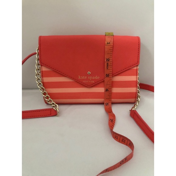 Kate Spade Pink Striped Crossbody Purse with Gold Chain Accents - Picture 6 of 8